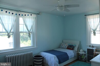 2728 Chestnut Ave, Ardmore, PA 19003 - photo 4