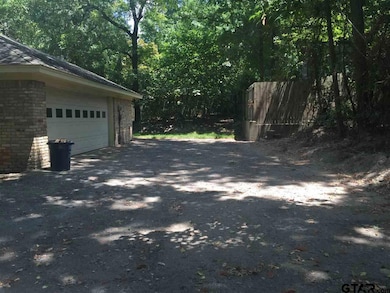 1711 1711 Kensington Dr, Tyler, TX 75703 - photo 4