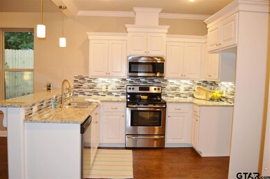 1815 Knob Hill Dr, Tyler, TX 75701 - photo 5