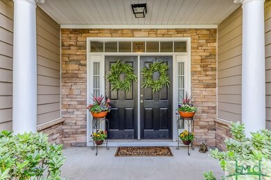 Welcome home! Double doors for easy access.