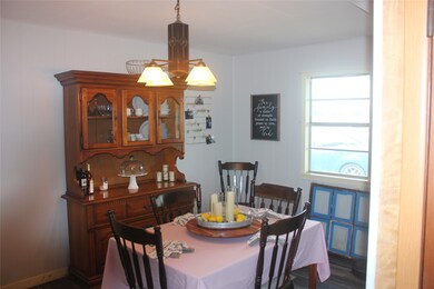 9532 Grunwald Rd, Beasley, TX 77417 - photo 5