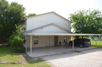 2017 Old Mineral Wells Hwy unit 101, Weatherford, TX 76088 - photo 3