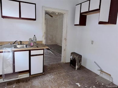 2250 Taylor St, Detroit, MI 48206 - photo 5