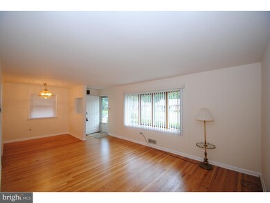 116 Stevenson Ave, Beverly, NJ 08010 - photo 5