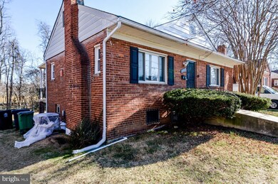 2712 Hawthorne Terrace, Hyattsville, MD 20785 - photo 4