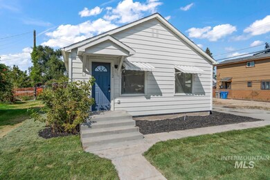 1112 E Sherman Ave, Nampa, ID 83686 - photo 3