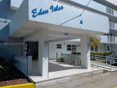 3551 NE 169 St unit 310, Eastern Shores, FL 33160 - photo 2