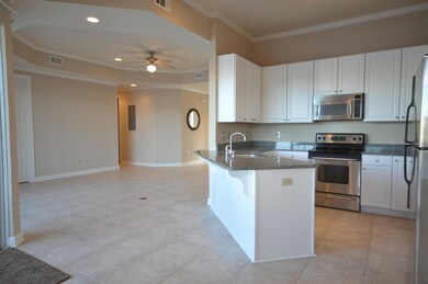Dining/Kitchen