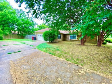 602 Mockingbird St, Bonham, TX 75418 - photo 5