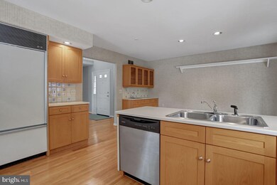 1945 Meadow Ln, Wyomissing, PA 19610 - photo 7