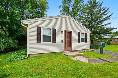 412 E Johns St, Blanchester, OH 45107 - photo 2