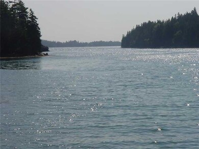 Waterfront/Dock/Pier. Hornbarn Cove...