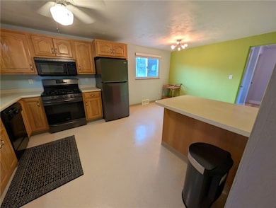 1312 Cascade Dr, Homestead, PA 15120 - photo 7