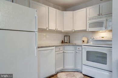 1909 N Rhodes St unit 21, Arlington, VA 22201 - photo 7