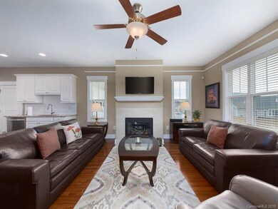 7 Lyndon Cir unit 7, Arden, NC 28704 - photo 5