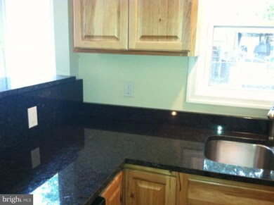 16000 Carroll Ave, Woodbridge, VA 22191 - photo 4