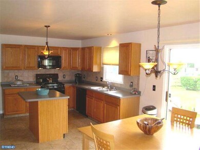 105 Duke Dr, Bear, DE 19701 - photo 2