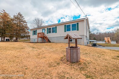 547 Berties Rd, Stroudsburg, PA 18360 - photo 2