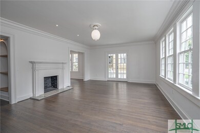 311 E 44th St, Savannah, GA 31405 - photo 4