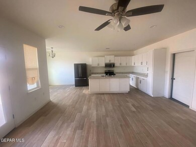 14429 Teichelkamp Dr, El Paso, TX 79928 - photo 5