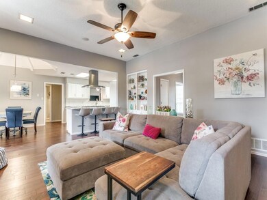 3829 Edgewater Dr, Bedford, TX 76021 - photo 7