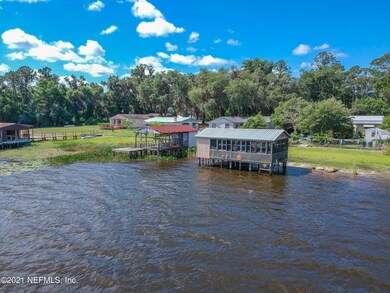 114 Lake Shore Ter, Interlachen, Florida
