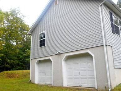 154 Kemadobi Cir W, Dingmans Ferry, PA 18328 - photo 2