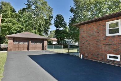 388 Morristown driveway