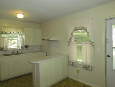 Kitchen (2)