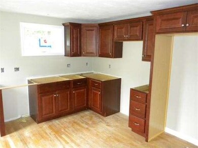 43 Hemlock St, Brockton, MA 02302 - photo 3