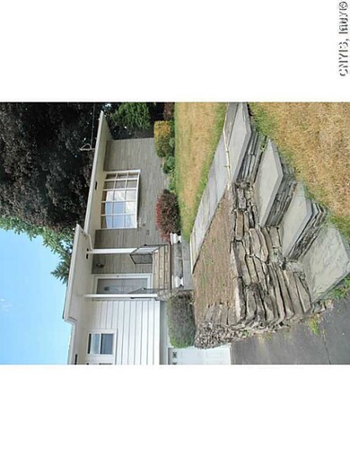 4299 Onondaga Blvd, Syracuse, NY 13219 - photo 2