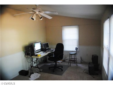 Computer Room - MULTI-PURPOSE ROOM can be Den, Wor