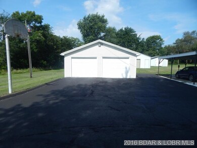 2 Car Detached Garage