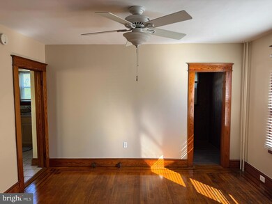 5637 Oregon Ave, Halethorpe, MD 21227 - photo 4