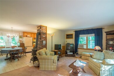 15 Natick Rd, West Warwick, RI 02893 - photo 5