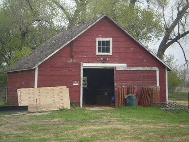 Barn/garage