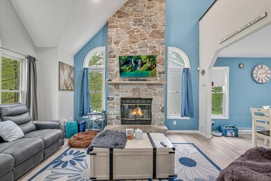 822 Trafalgar Rd, Tobyhanna, PA 18466 - photo 5