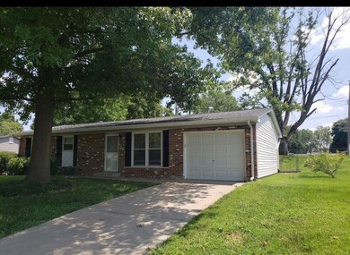 116 Maryknoll Dr, Maryville, IL 62062 - photo 2