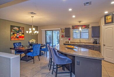 007_Kitchen & Dining
