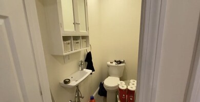 212 Green St unit 2, Cambridge, MA 02139 - photo 7