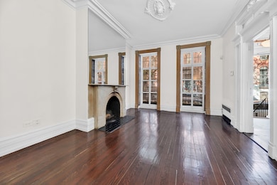 262 W 11th St, New York, NY 10014 - photo 2