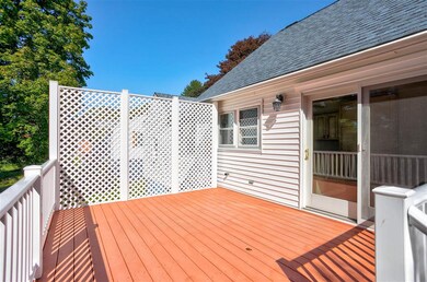 87 Meadow Rd, Portsmouth, NH 03801 - photo 6