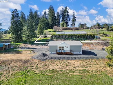 749 Douglas St, Yoncalla, OR 97499 - photo 2