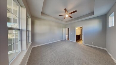 10856 Mossy Rock Dr, Fishers, IN 46038 - photo 7
