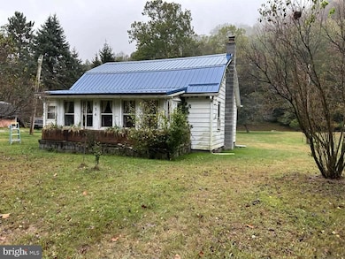 754 Gooseberry Rd, Hyndman, PA 15545 - photo 3