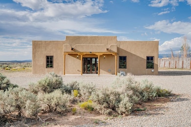 33 Cactus Flower Rd, Ranchos de Taos, NM 87557 - photo 2