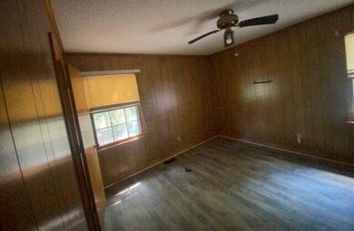 3 Duvalle St, Summerton, SC 29148 - photo 5