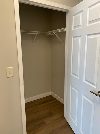 425 Washington Blvd unit 405, Jersey City, NJ 07310 - photo 7