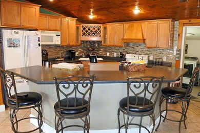 235 Mussey St, Rutland, VT 05701 - photo 6