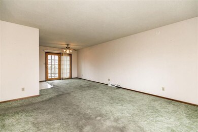 1154 Valley Park St, Marion, IA 52302 - photo 6